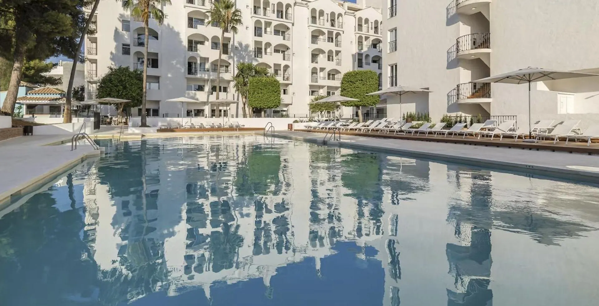 Banus Beach Studios Marbella 0*,  Spain
